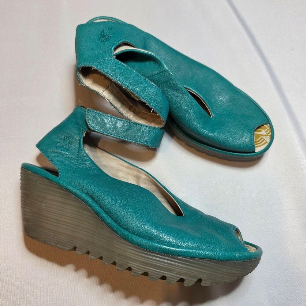 Fly London Sandals Womens Size 6.5 Blue Leather Strappy Slingback P500072046